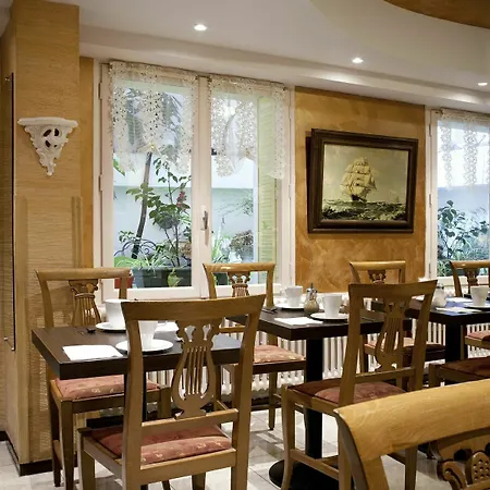 L'auberge D'helene Centre 호텔